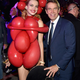 Model Natalia Vodianova and artist Jeff Koons. Image via Getty.